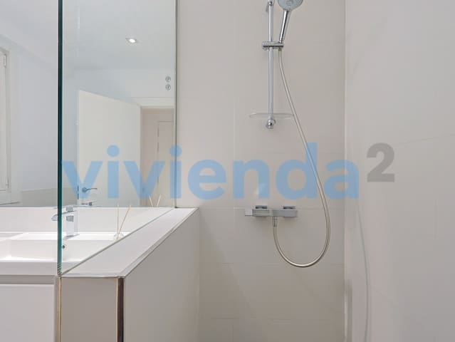 2 quarto Apartamento para arrendar em Trafalgar, Madrid cidade - 2 200 € (Ref: 10005226)