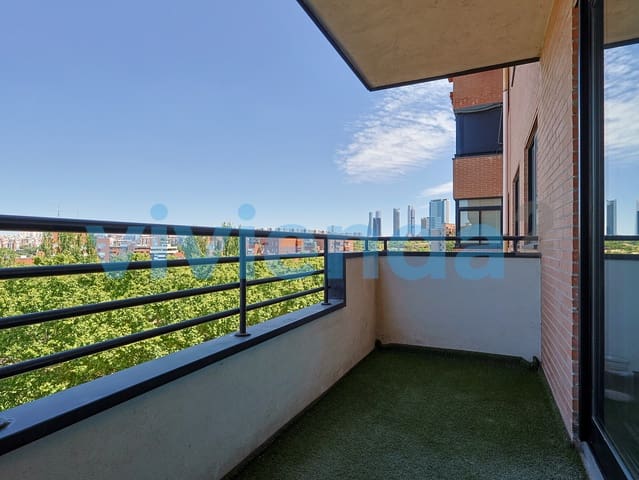 2 makuuhuone Asunto vuokrattavana paikassa Valdezarza, Madrid kaupunki mukana uima-altaan 
autotalli - 1 550 € (Ref: 10005227)