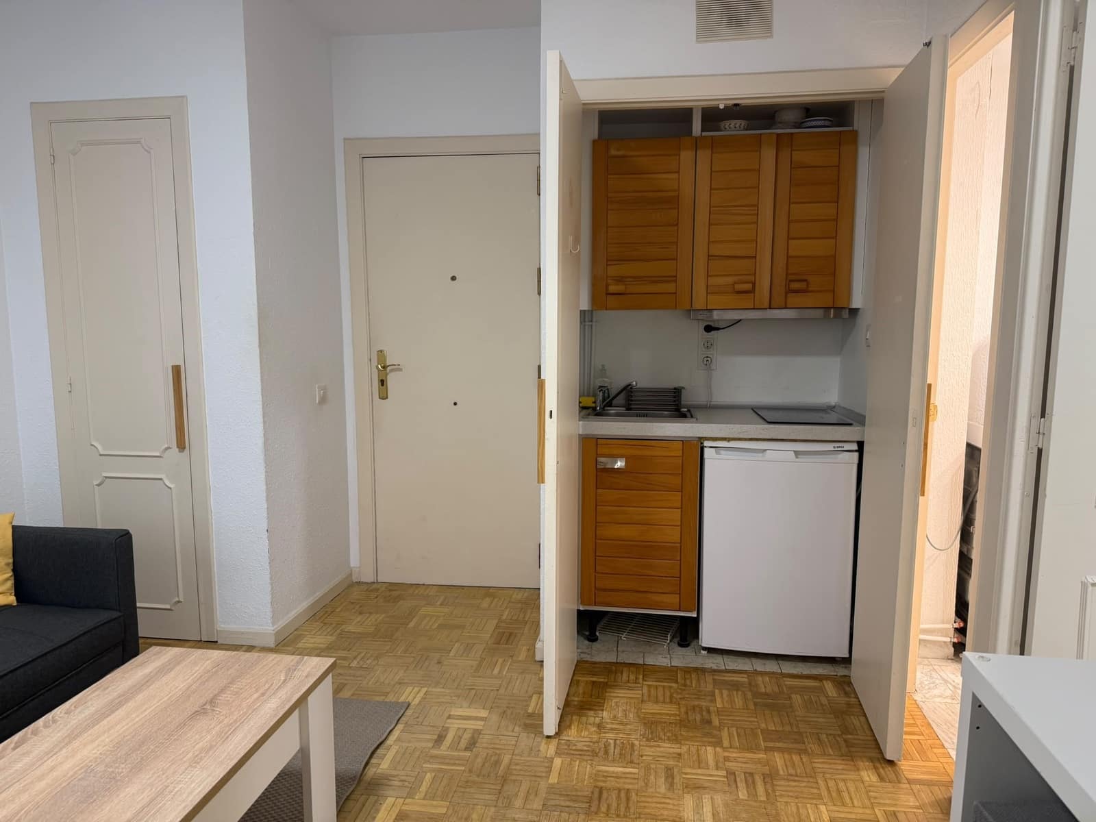 1 sypialnia Mieszkanie do wynajęcia w Miasto Madryt z basenem - 1 295 € (Ref: 10011099)