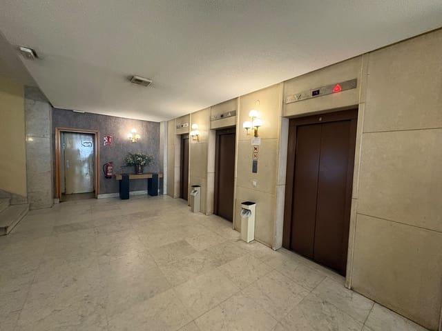1 sypialnia Mieszkanie do wynajęcia w Lista, Miasto Madryt z basenem - 1 295 € (Ref: 10011099)