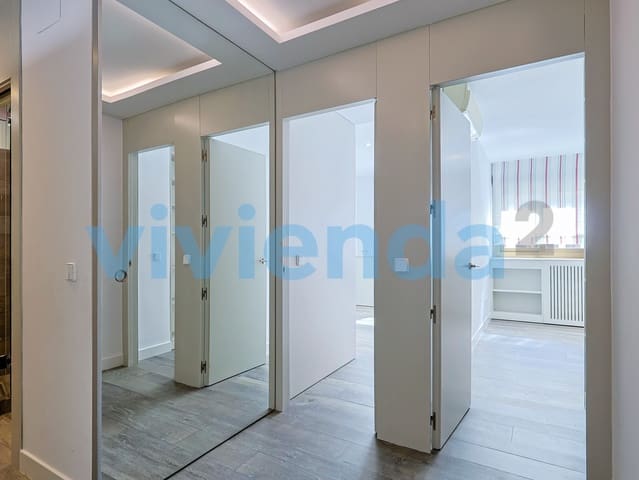 3 slaapkamer Flat te koop in Valdefuentes, Madrid stad met zwembad garage - € 849.000 (Ref: 10012951)