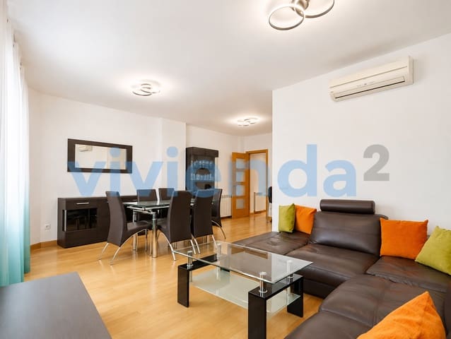 Appartement de 2 chambres à louer à Embajadores, Madrid ville - 2 250 € (Ref: 10012952)
