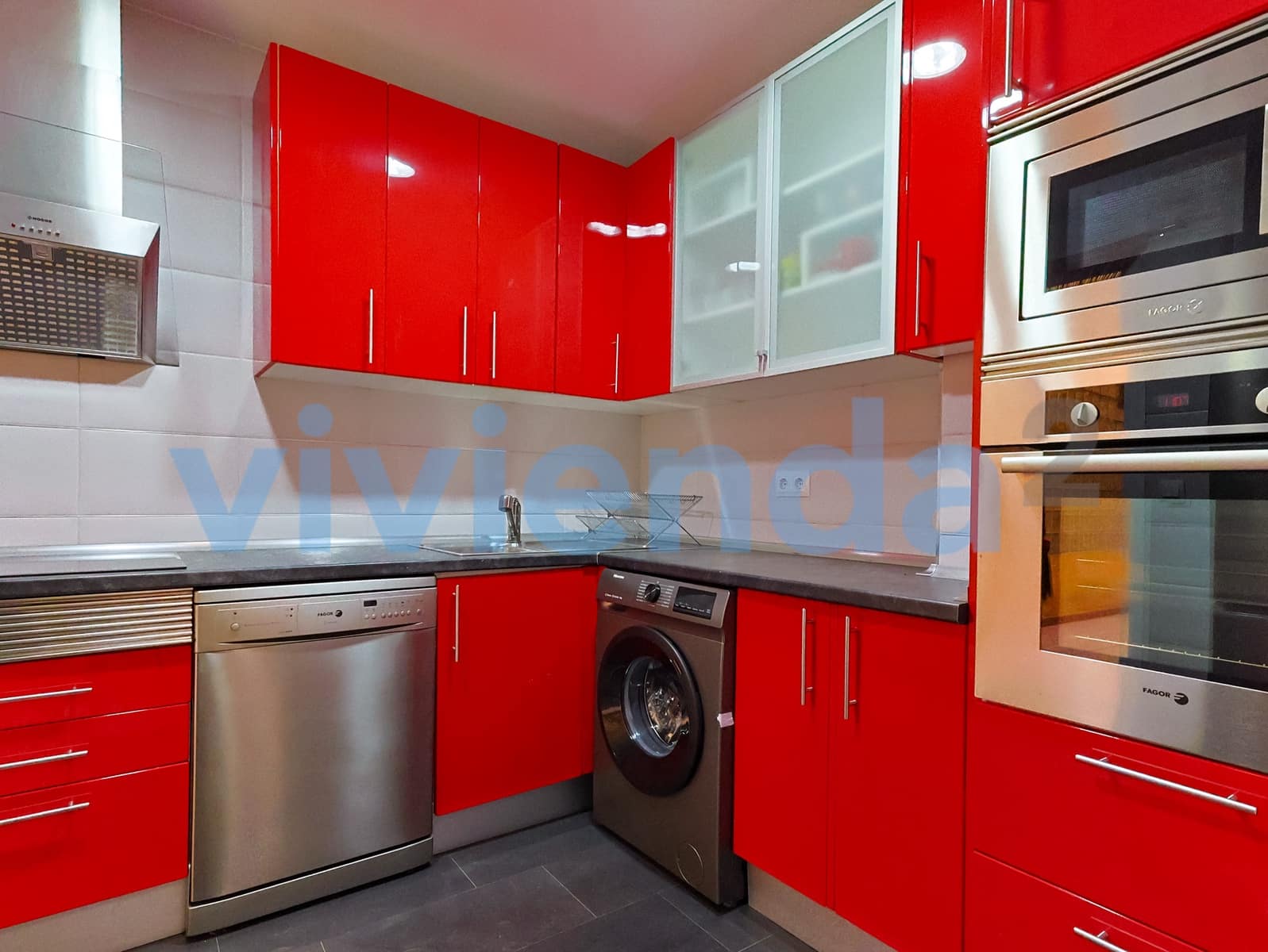 Appartement de 2 chambres à louer à Madrid ville - 2 250 € (Ref: 10012952)