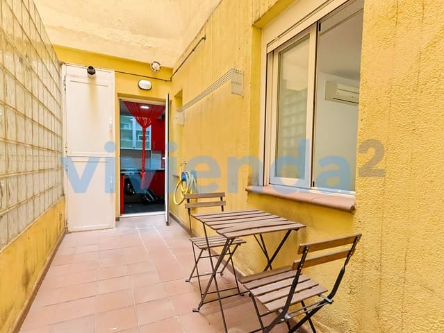 Appartement de 2 chambres à louer à Embajadores, Madrid ville - 2 250 € (Ref: 10012952)