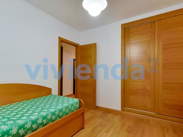 Appartement de 2 chambres à louer à Embajadores, Madrid ville - 2 250 € (Ref: 10012952)
