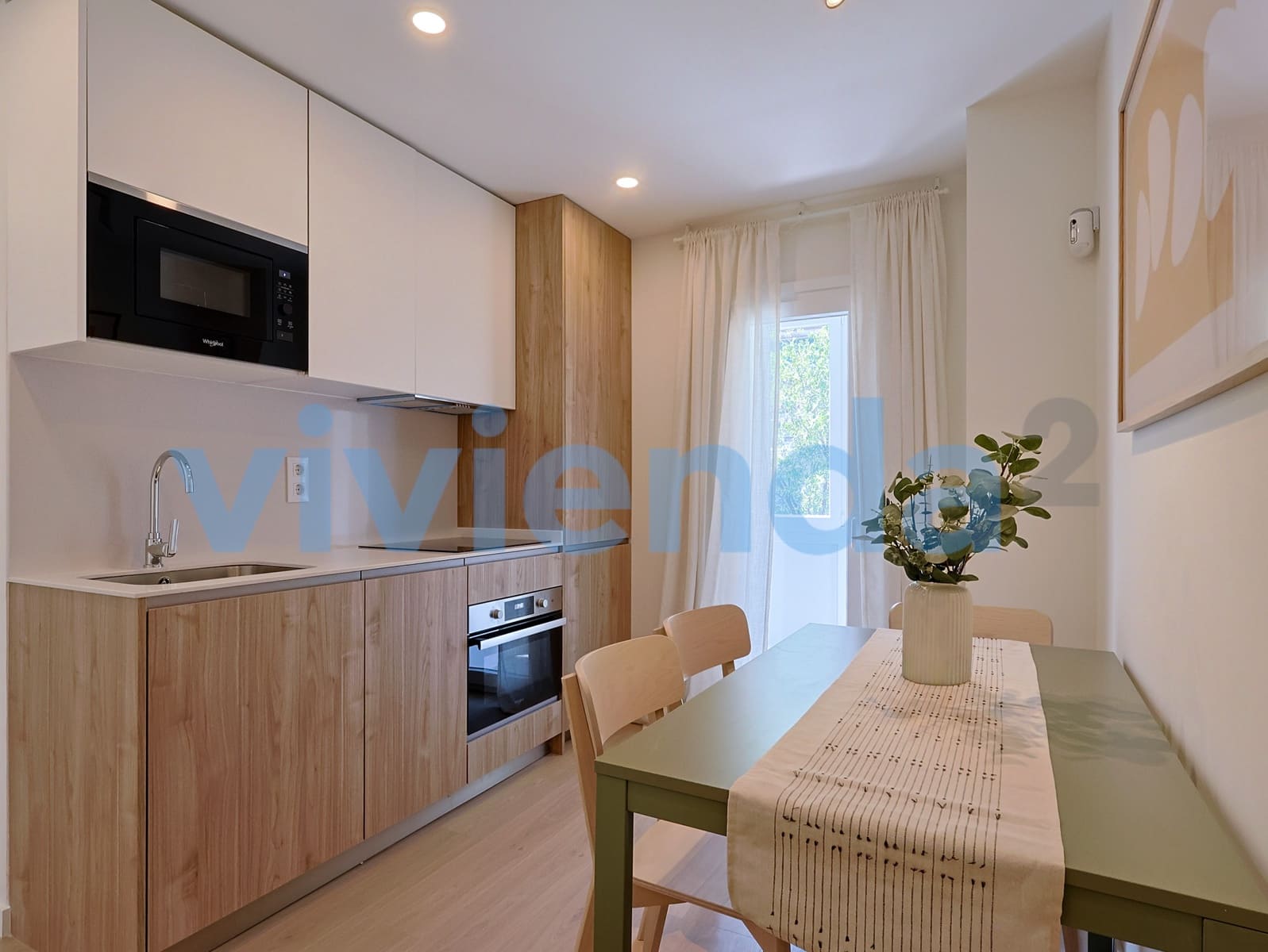 3 bedroom Flat for rent in Madrid city - € 1,950 (Ref: 10012953)