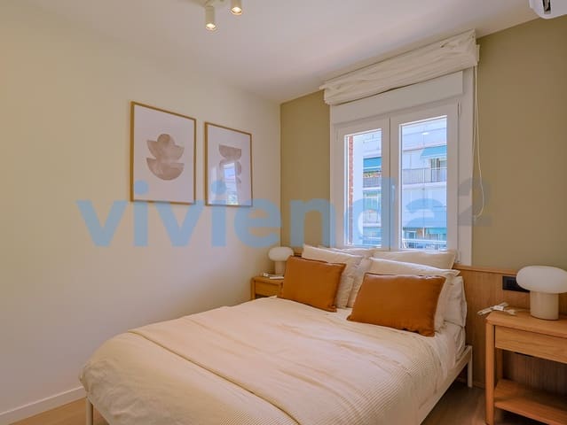 3 bedroom Flat for rent in Valdezarza, Madrid city - € 1,950 (Ref: 10012953)