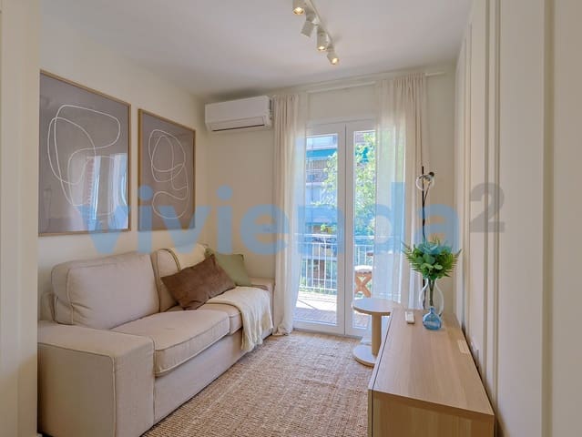 3 bedroom Flat for rent in Valdezarza, Madrid city - € 1,950 (Ref: 10012953)