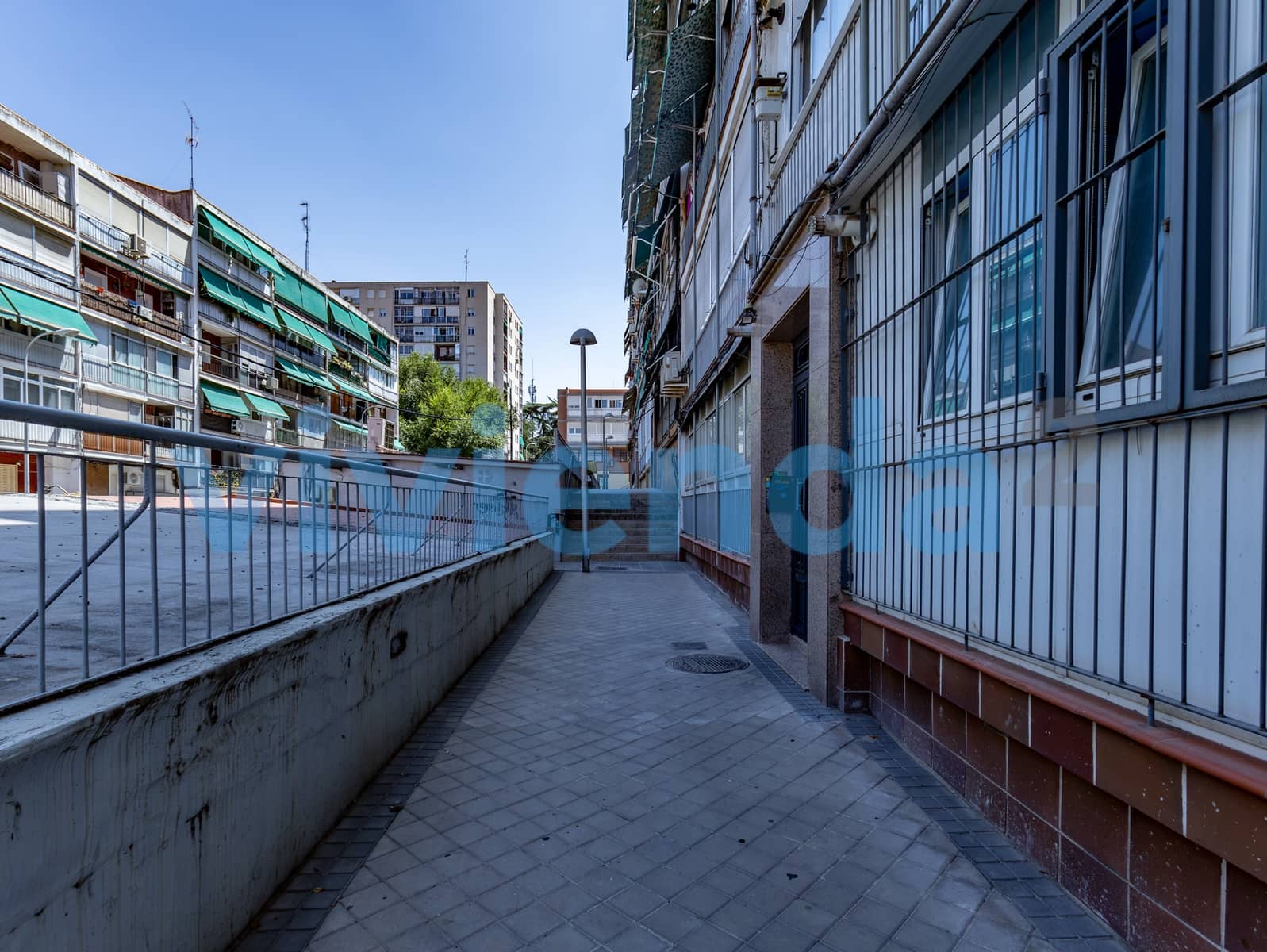 3 bedroom Flat for rent in Madrid city - € 1,950 (Ref: 10012953)