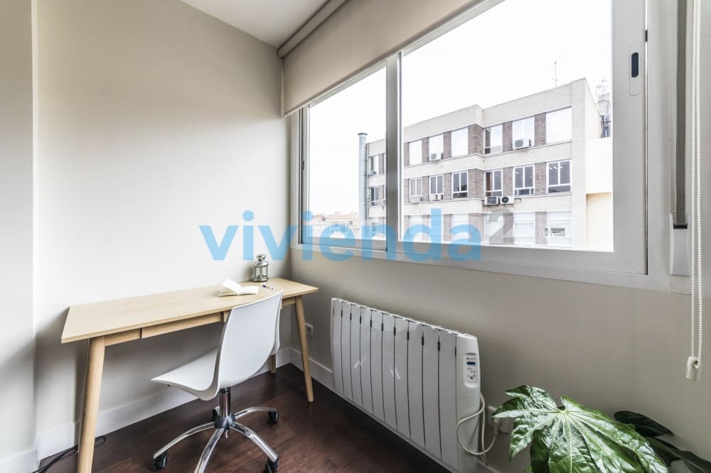 1 slaapkamer Flat te huur in Madrid stad - € 1.700 (Ref: 10025249)