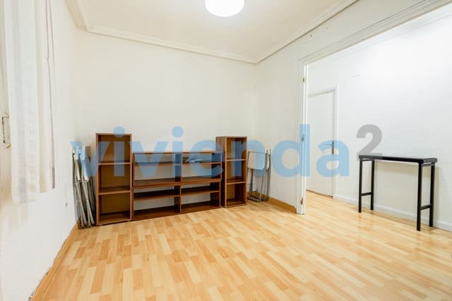 2 makuuhuone Asunto vuokrattavana paikassa Pueblo Nuevo, Madrid kaupunki - 975 € (Ref: 10026946)