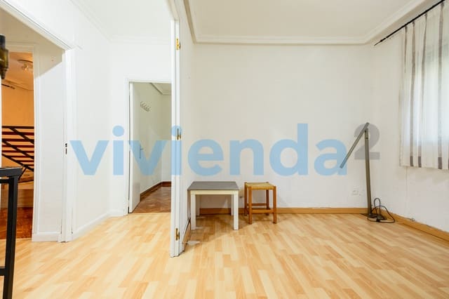 2 makuuhuone Asunto vuokrattavana paikassa Pueblo Nuevo, Madrid kaupunki - 975 € (Ref: 10026946)