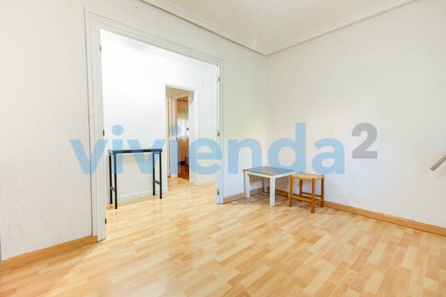 2 makuuhuone Asunto vuokrattavana paikassa Pueblo Nuevo, Madrid kaupunki - 975 € (Ref: 10026946)