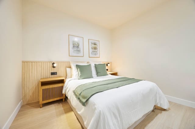 3 makuuhuone Asunto vuokrattavana paikassa Universidad, Madrid kaupunki - 2 395 € (Ref: 10031596)