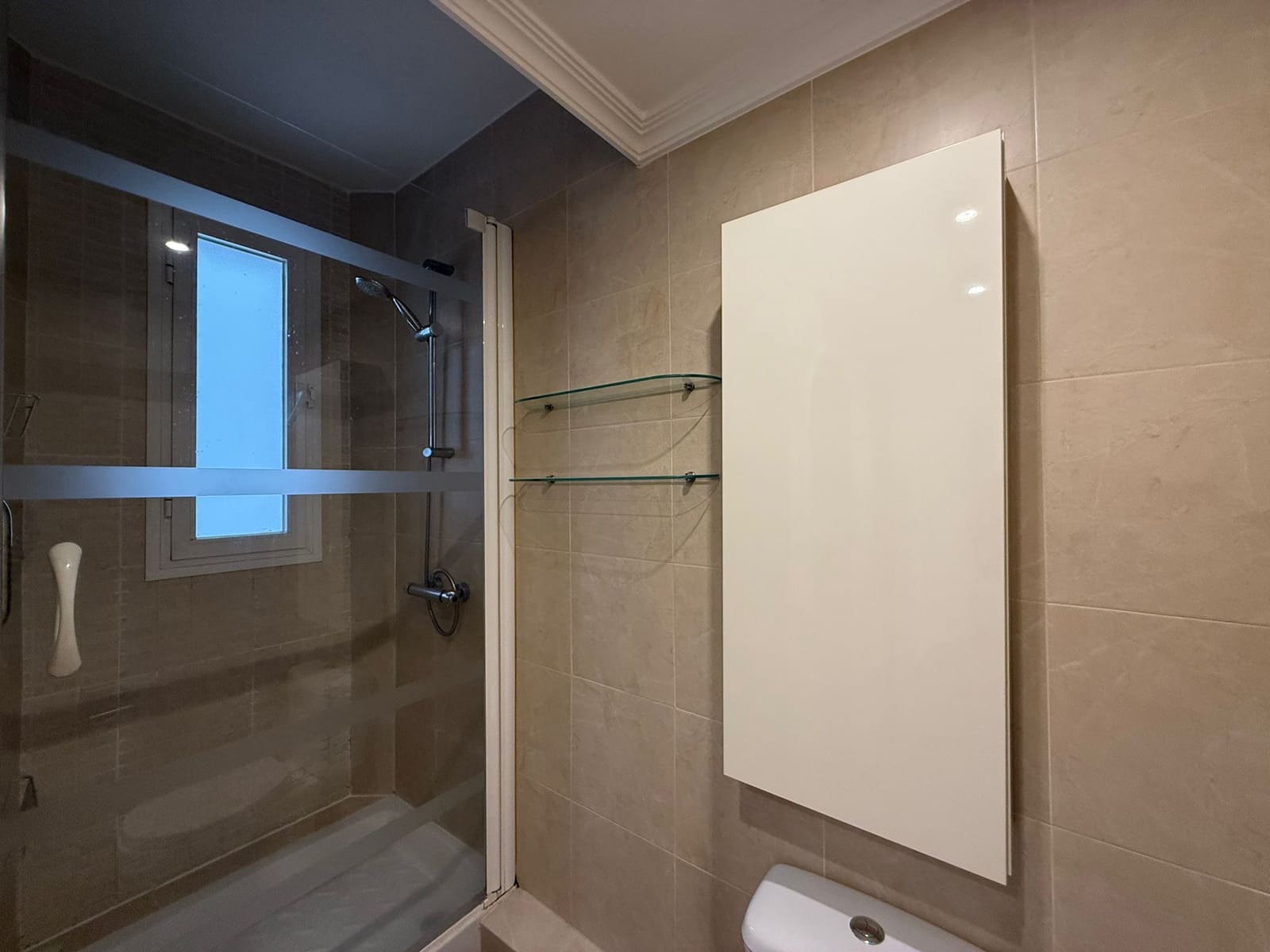 2 sypialnia Mieszkanie do wynajęcia w Miasto Madryt - 1 700 € (Ref: 10035024)