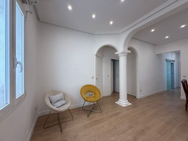 2 sypialnia Mieszkanie do wynajęcia w Castellana, Miasto Madryt - 1 700 € (Ref: 10035024)