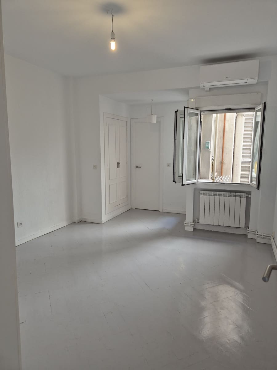 1 soveværelse Lejlighed til leje i Madrid by - € 1.450 (Ref: 10042665)