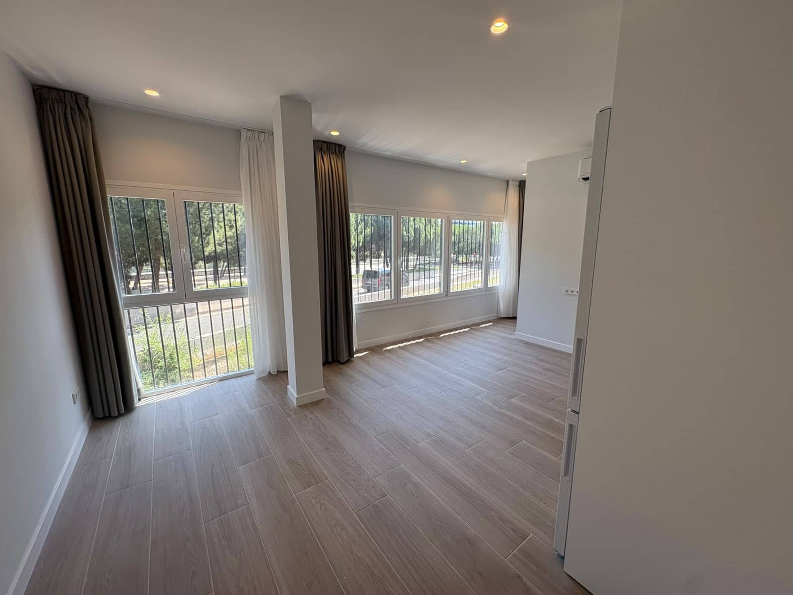 1 Zimmer Wohnung zu vermieten in Madrid Stadt - 1.350 € (Ref: 10046997)