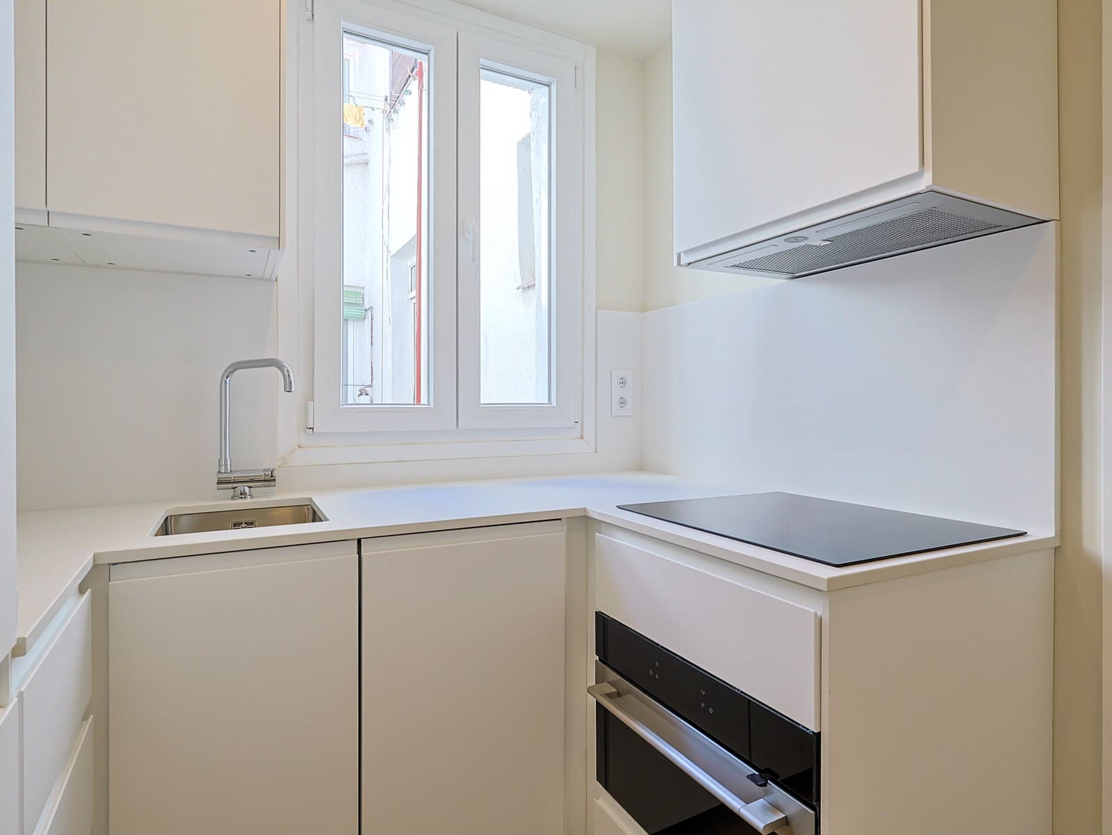 1 Zimmer Wohnung zu vermieten in Madrid Stadt - 1.075 € (Ref: 10046998)