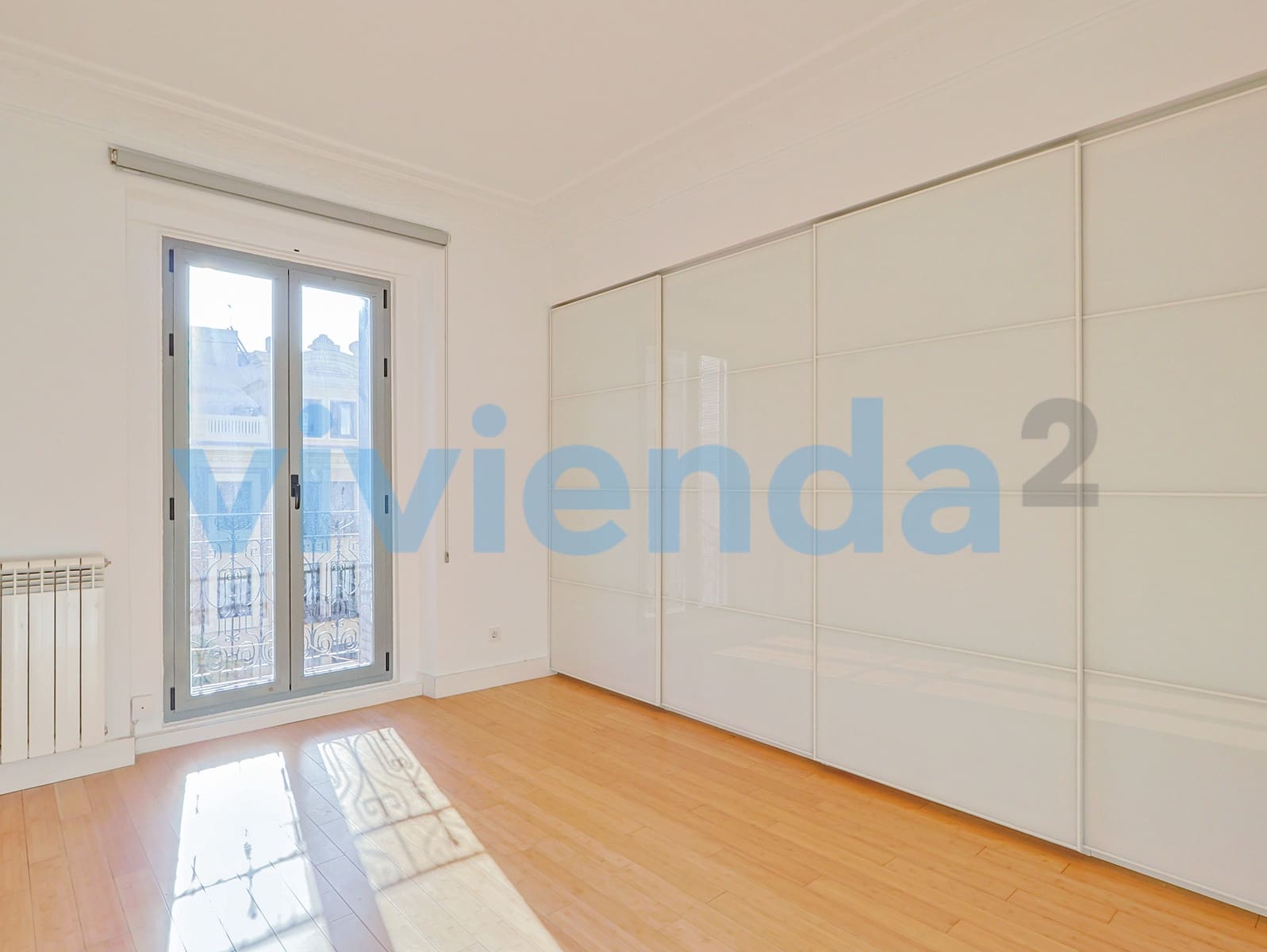 2 slaapkamer Flat te huur in Madrid stad - € 2.000 (Ref: 10048900)