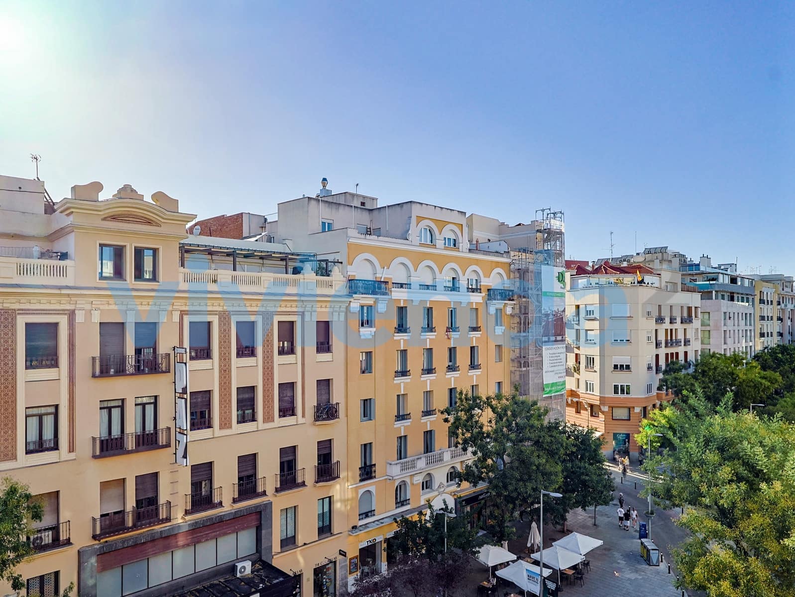 2 slaapkamer Flat te huur in Madrid stad - € 2.000 (Ref: 10048900)