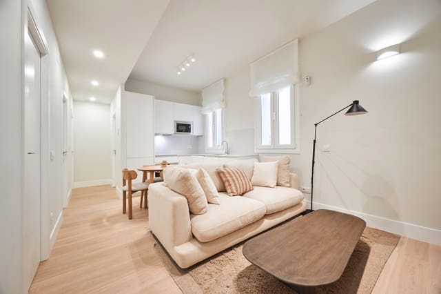 3 sypialnia Mieszkanie do wynajęcia w Embajadores, Miasto Madryt - 1 995 € (Ref: 10054859)