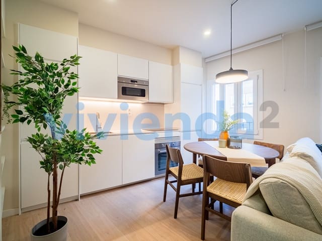 3 soverom Leilighet til leie i Berruguete, Madrid by - € 1 925 (Ref: 10054860)