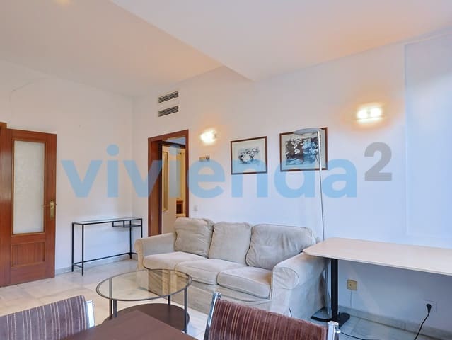 2 quarto Apartamento para arrendar em Palacio, Madrid cidade - 1 890 € (Ref: 10054862)