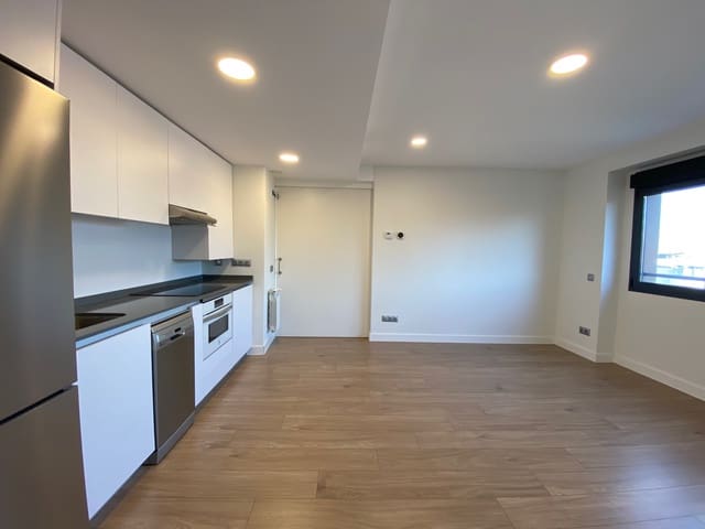 1 soverom Leilighet til leie i Atalaya, Madrid by med svømmebasseng garasje - € 1 700 (Ref: 10054863)