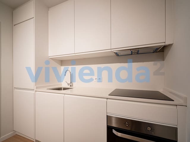 Piso de 3 habitaciones en Valdeacederas, Madrid ciudad en alquiler - 1.690 € (Ref: 10077742)