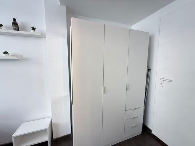Studio à louer à Berruguete, Madrid ville - 800 € (Ref: 10077743)