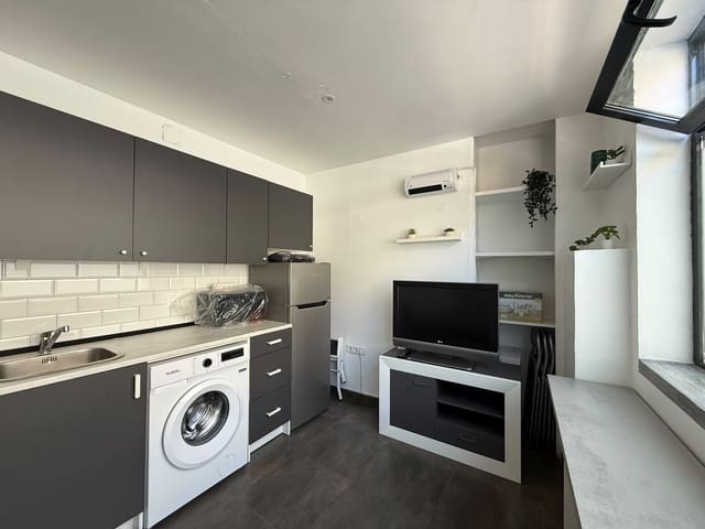 Studio à louer à Berruguete, Madrid ville - 800 € (Ref: 10077743)