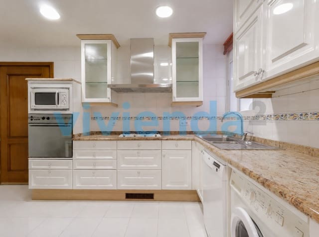 3 sypialnia Mieszkanie na sprzedaż w Rios Rosas, Miasto Madryt z garażem - 1 082 000 € (Ref: 10089128)
