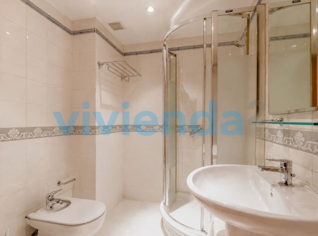 3 sypialnia Mieszkanie na sprzedaż w Rios Rosas, Miasto Madryt z garażem - 1 082 000 € (Ref: 10089128)