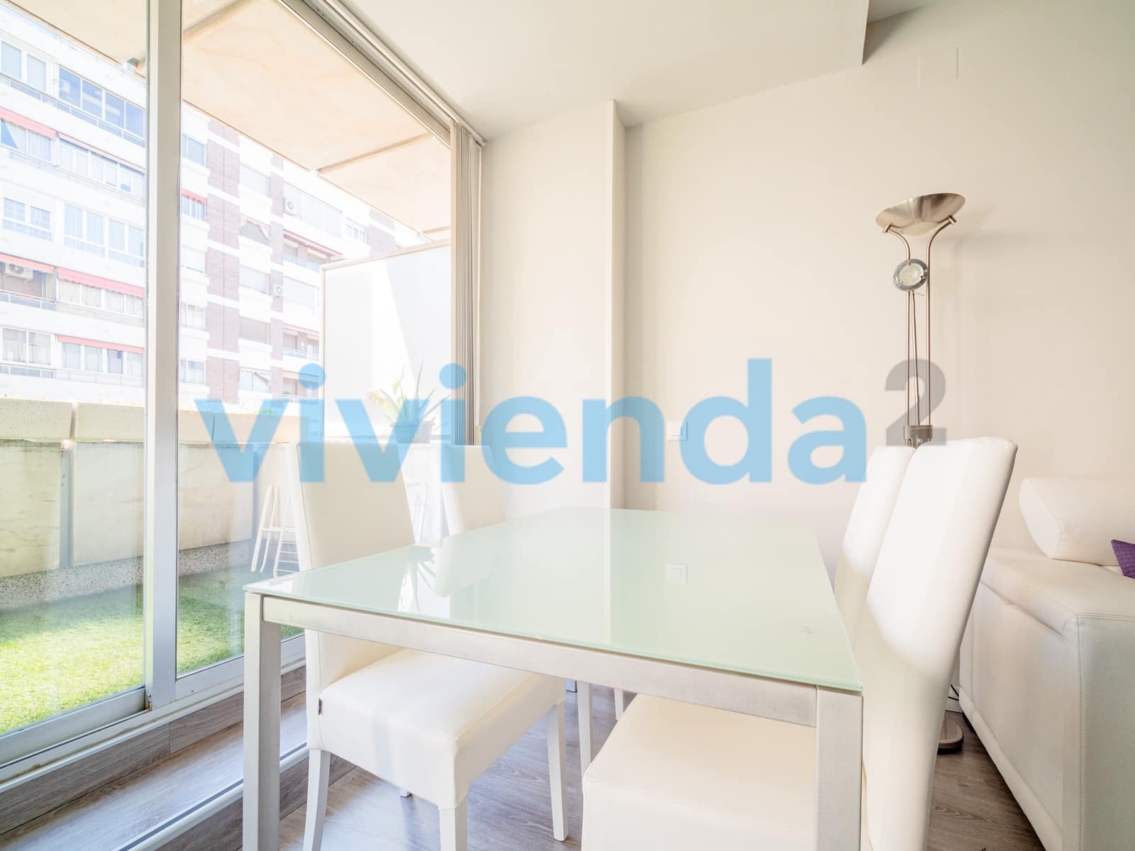 1 quarto Apartamento para arrendar em Madrid cidade com piscina - 1 850 € (Ref: 10089130)