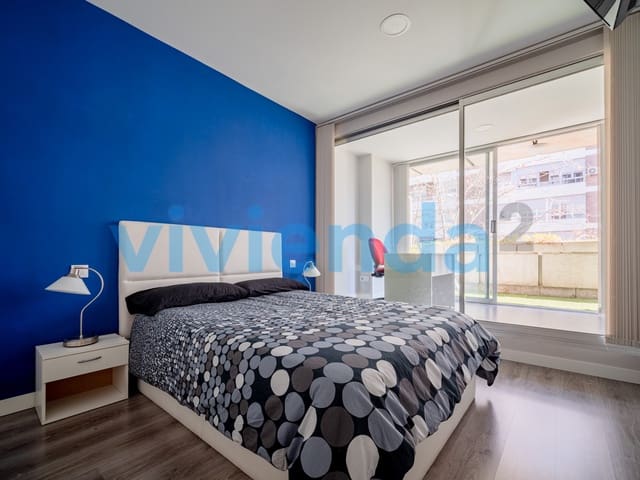1 quarto Apartamento para arrendar em Castillejos, Madrid cidade com piscina - 1 850 € (Ref: 10089130)