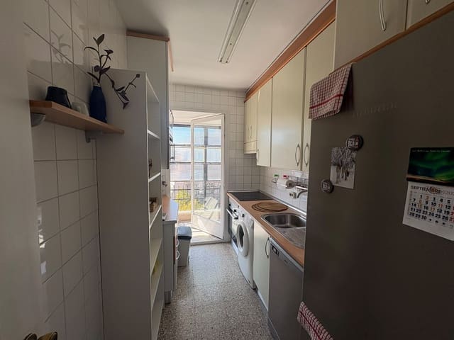 3 camera da letto Appartamento da affittare in Hispanoamérica, Madrid città - 2.100 € (Rif: 10097580)