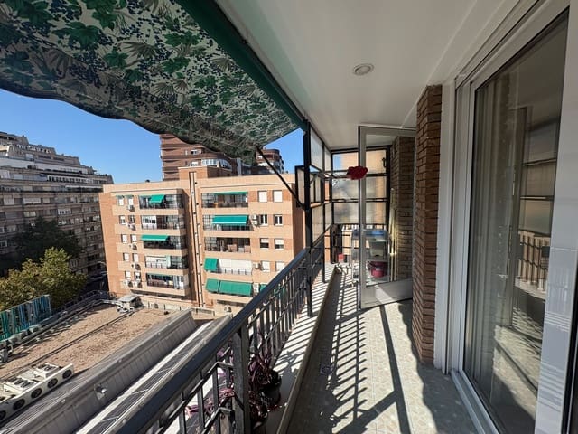 3 camera da letto Appartamento da affittare in Hispanoamérica, Madrid città - 2.100 € (Rif: 10097580)