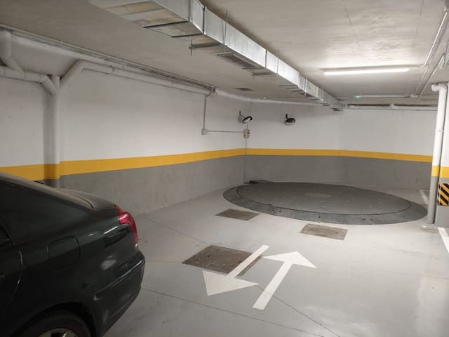 Garage à louer à Guindalera, Madrid ville - 150 € (Ref: 10097581)