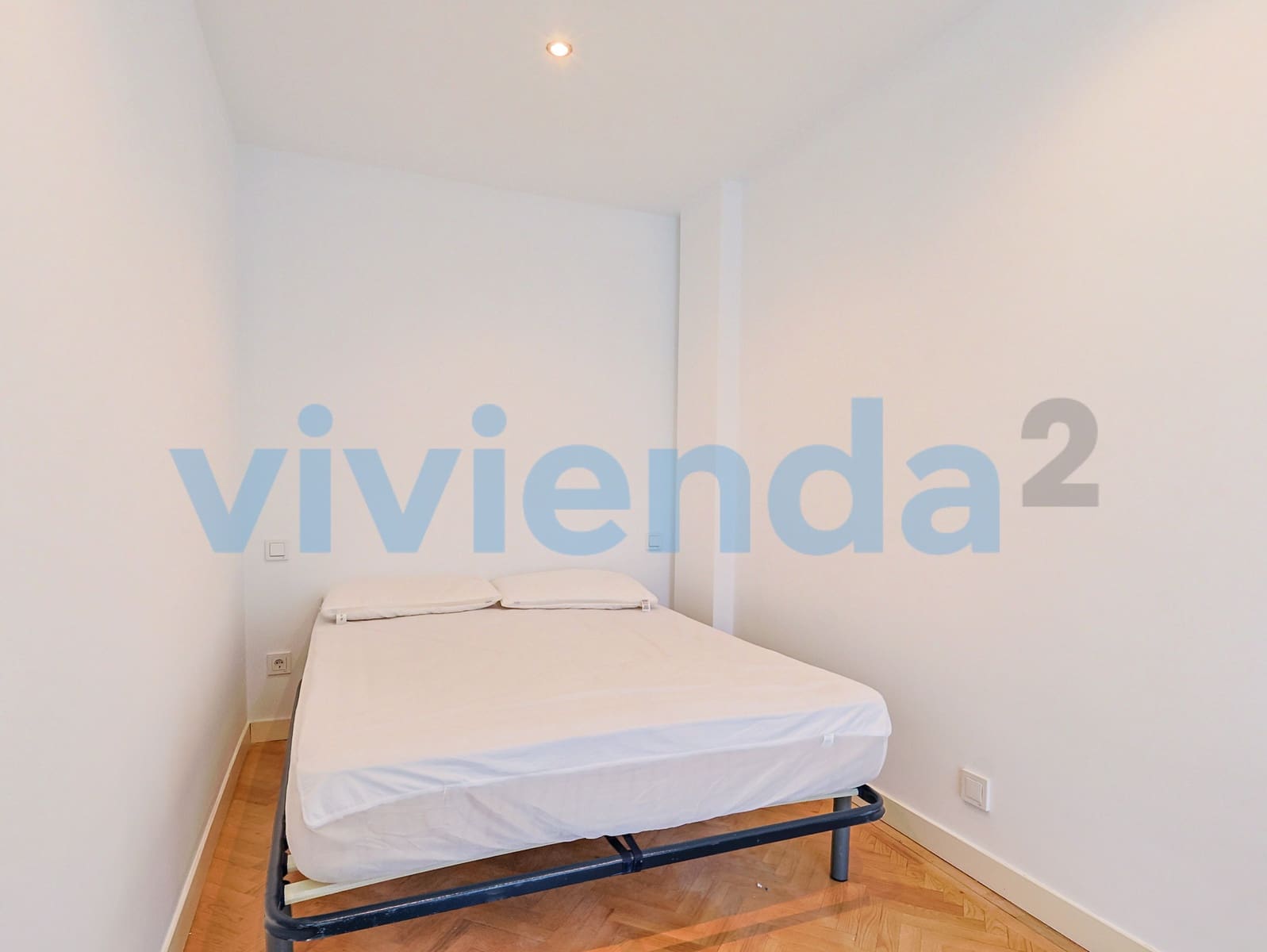 2 slaapkamer Flat te huur in Madrid stad met garage - € 1.900 (Ref: 10099776)