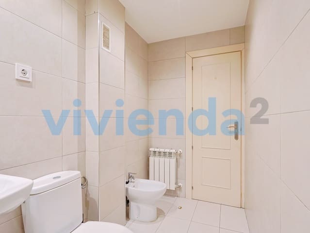 2 slaapkamer Flat te huur in Rios Rosas, Madrid stad met garage - € 1.900 (Ref: 10099776)