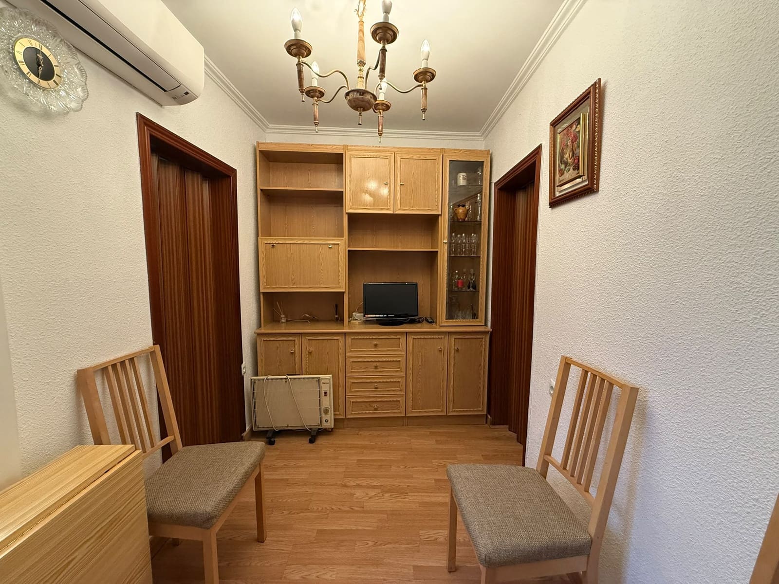 Piso de 2 habitaciones en Madrid ciudad en alquiler - 1.050 € (Ref: 10101903)