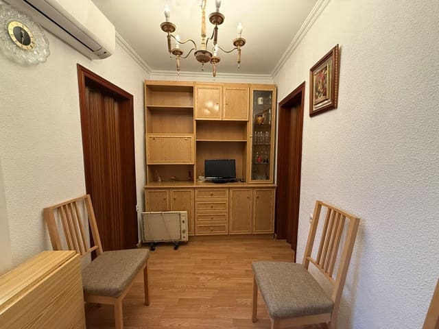 Piso de 2 habitaciones en Bellas Vistas, Madrid ciudad en alquiler - 1.050 € (Ref: 10101903)