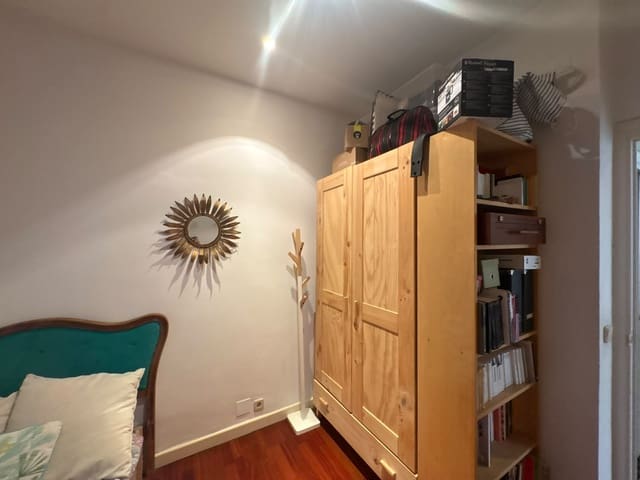 2 slaapkamer Flat te huur in Ibiza, Madrid stad - € 1.950 (Ref: 10109053)