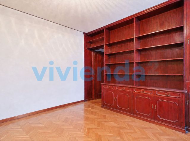 4 sovrum Lägenhet till salu i Gaztambide, Madrid stad - 970 000 € (Ref: 10110926)