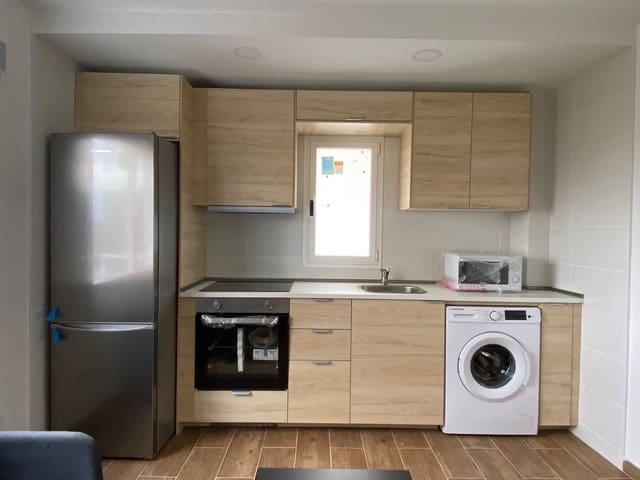 Appartement de 1 chambre à louer à Pinar del Rey, Madrid ville - 926 € (Ref: 10115526)