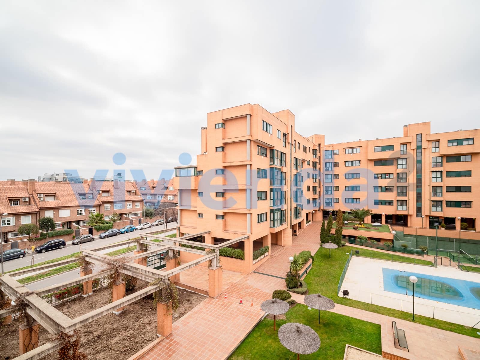 2 soveværelse Lejlighed til leje i Madrid by med swimmingpool garage - € 1.800 (Ref: 10131343)
