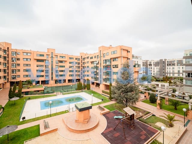 2 soveværelse Lejlighed til leje i Palomas, Madrid by med swimmingpool garage - € 1.800 (Ref: 10131343)