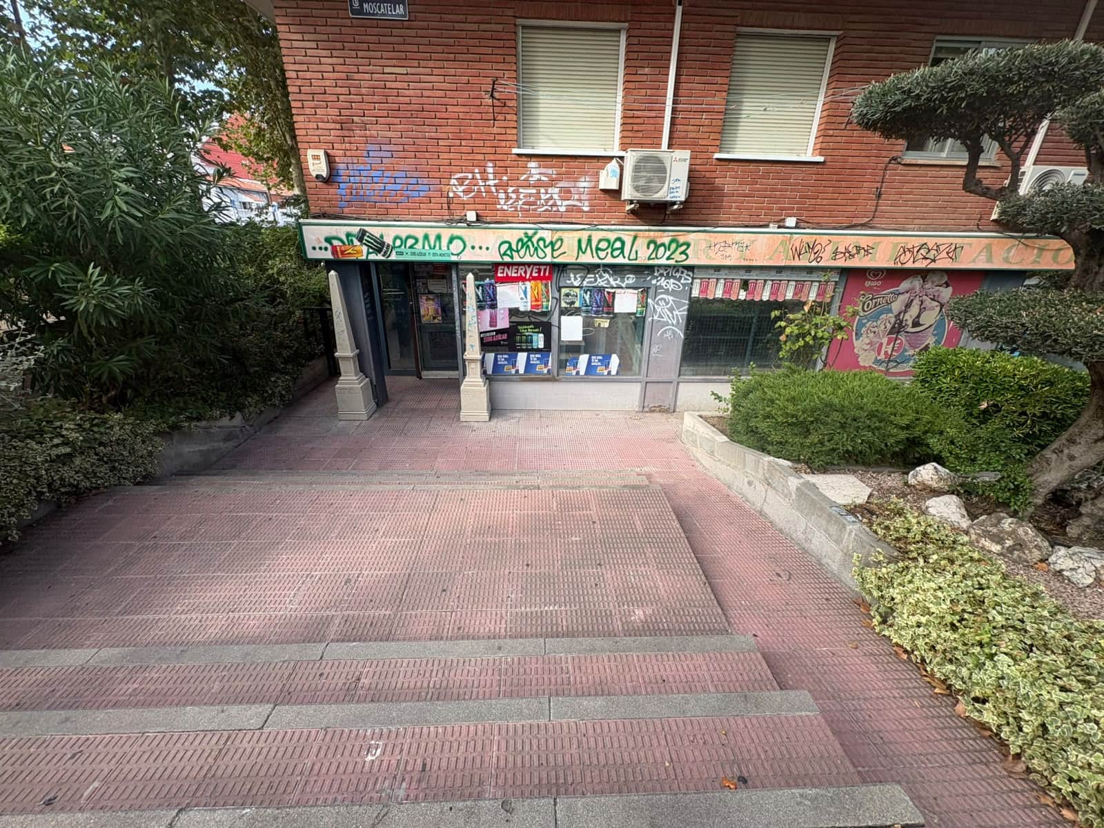 Bedrijf te huur in Madrid stad - € 2.500 (Ref: 10141829)