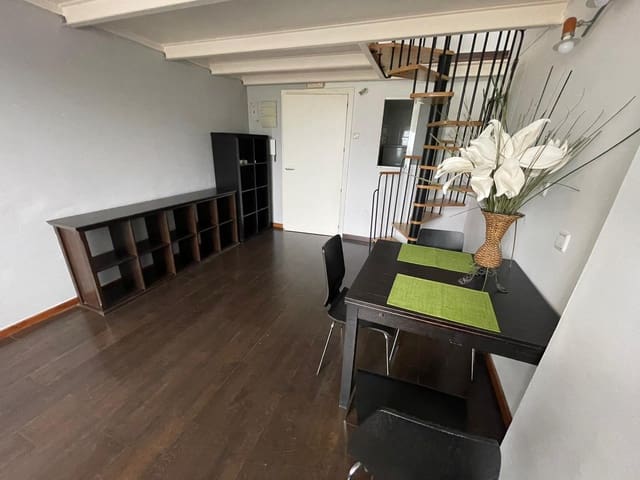1 makuuhuone Asunto vuokrattavana paikassa Casco Histórico de Vallecas, Madrid kaupunki mukana uima-altaan 
autotalli - 1 200 € (Ref: 10141830)